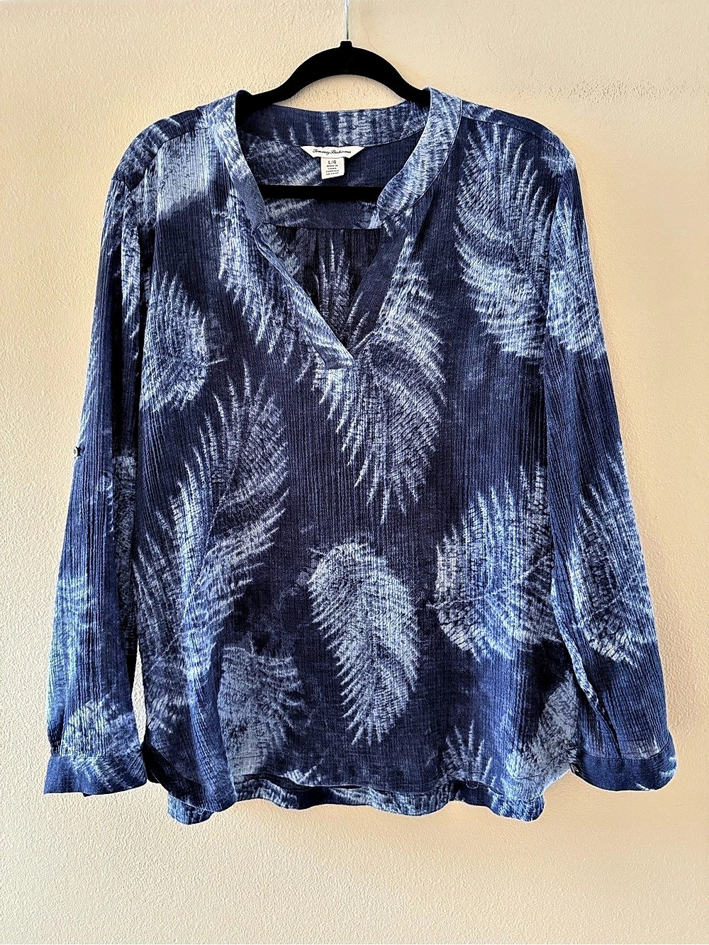 Tommy Bahama Floral Long Sleeve Roll Tab Blouse Blue Size Large